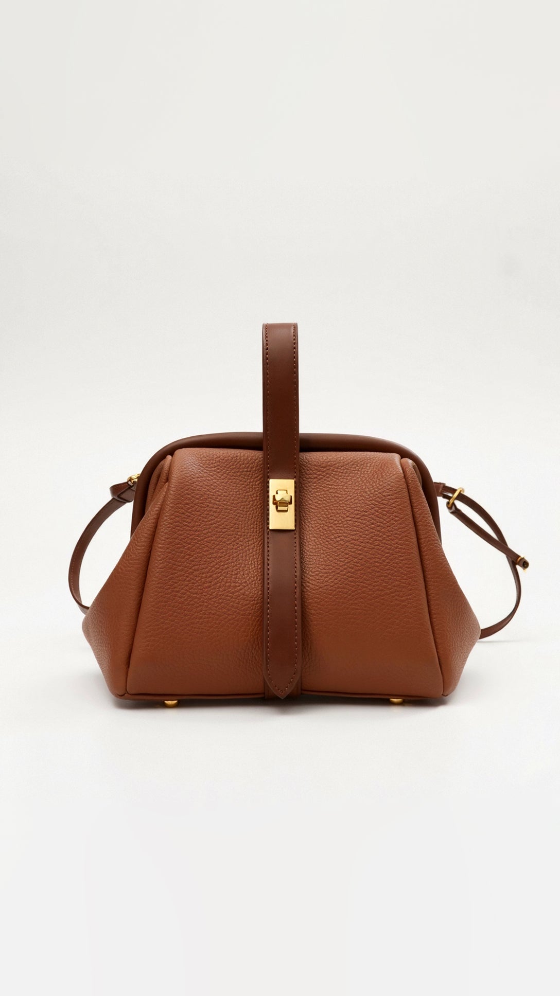 Sophisticated Leather Handbag with Gold Clasp and Pleated Side Panels – Dual Carry Satchel Bag in Premium PU Leather 4