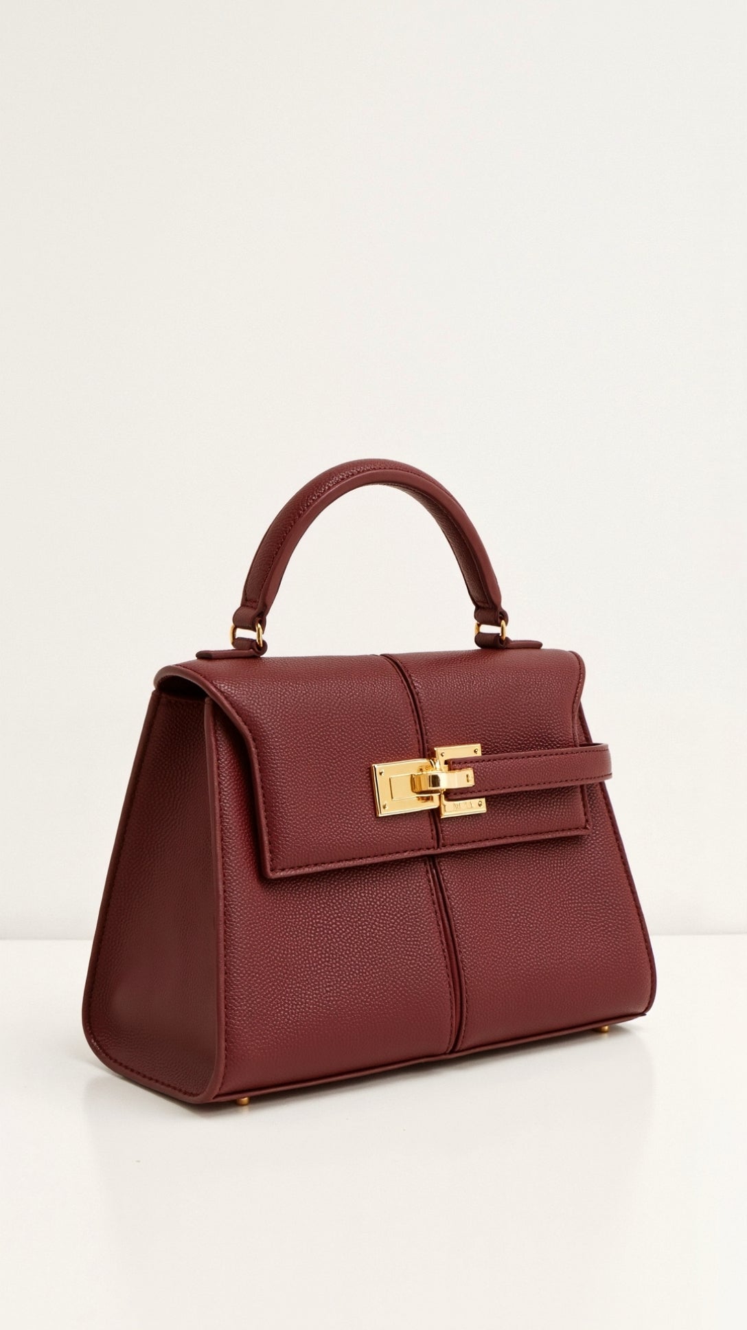 Structured Handbag in Premium PU Leather with Twist Lock Closure – Elegant Top Handle Bag for Versatile Style 9